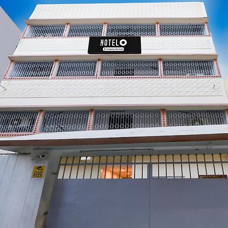 Super Hotel O Picnic Garden Formerly Amaris Stay كولكاتا المظهر الخارجي الصورة